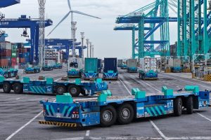 Не са намерени останки след претърсването на две обхванати от пожар жилищни сгради: полицията в Хонконг