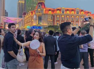 Пекин издава първото предупреждение за пясъчна буря за годината