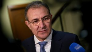 Заемите в китайски юани нарастват с 14,75 тона юана през първите 9 месеца