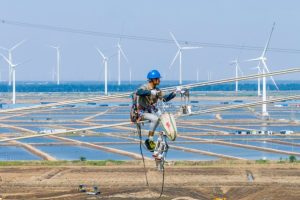 Заместник-министър Петър Младенов взе участие в кръгла маса на тема „Перспективи и предизвикателства пред младите хора в България“