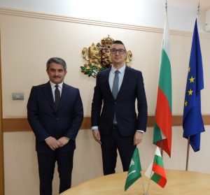 Британски журналист: Повече западняци ще харесат Дали