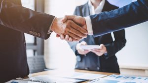 По-голямата част от брутните инвестиции на ЕС остават вътре в блока