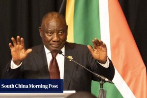 Немски блогър изследва живописния район Рехай на Tengchong