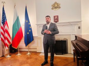 Министър Георгиев се срещна с българската общност във Вашингтон