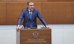 Министър Гуцанов: Да се коментира повишаване на пенсионната възраст е грешка