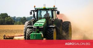Търговската война между САЩ и Китай удря сектора на агротехниката с нови мита върху тракторите